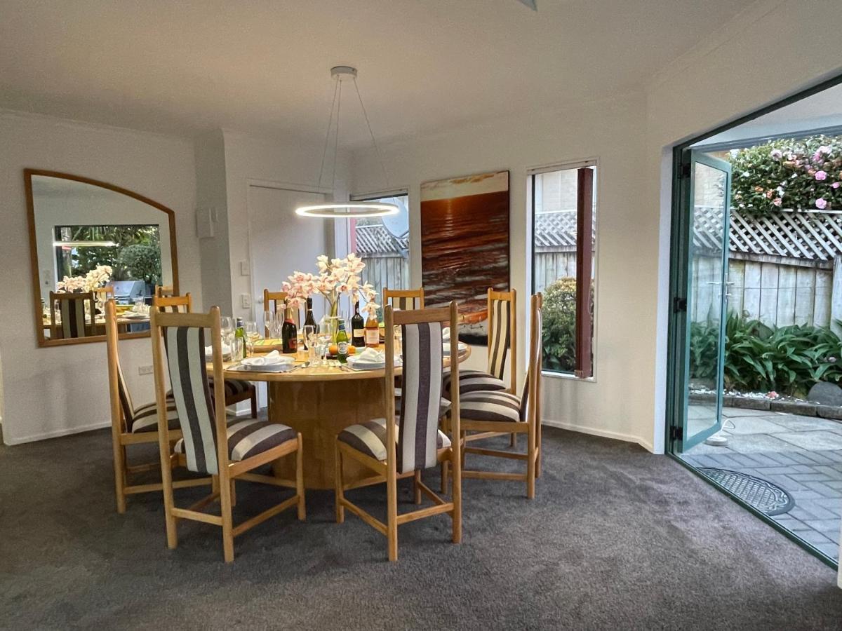 Luxury Home Next To Ocean And Walkway New Plymouth Ngoại thất bức ảnh