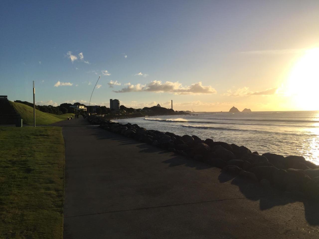 Luxury Home Next To Ocean And Walkway New Plymouth Ngoại thất bức ảnh